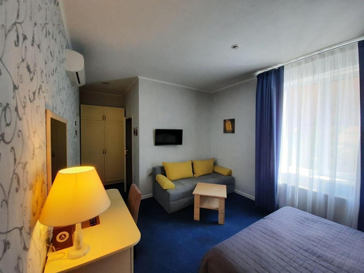 Hotel Ajur Odessa Eksteriør bilde