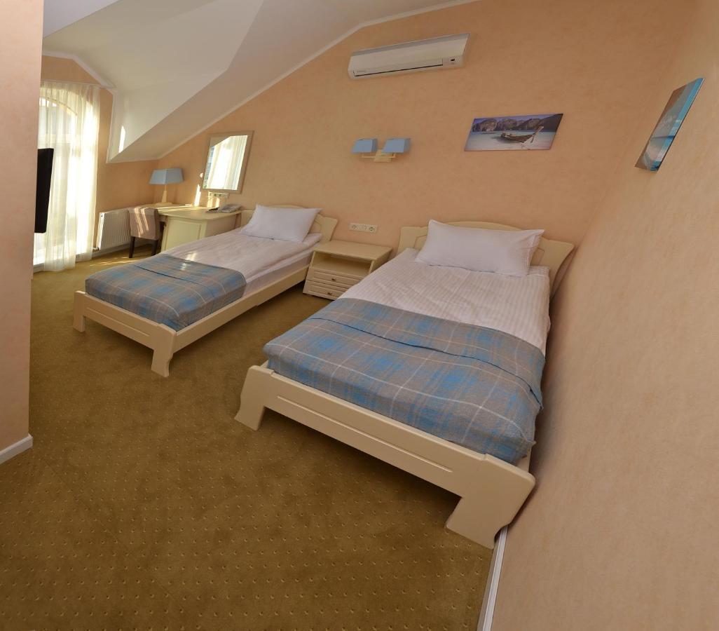 Hotel Ajur Odessa Eksteriør bilde