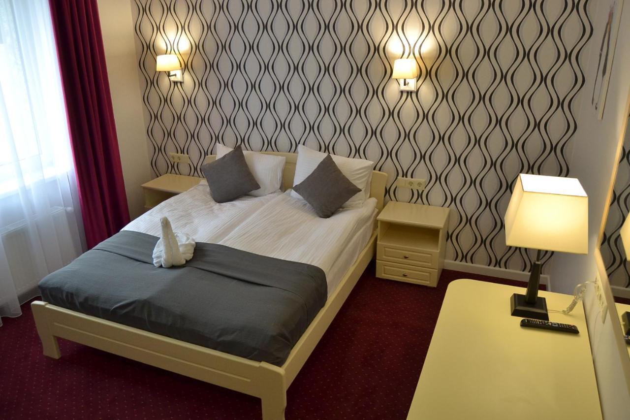 Hotel Ajur Odessa Eksteriør bilde